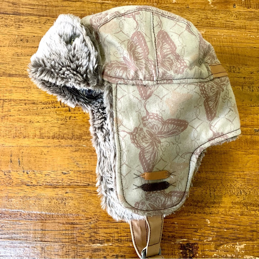 GOORIN BROS  TROOPER HAT USHANKA HAT RUSSIAN HAT FOR WOMAN SIZE SMALL